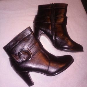 8 Anna Boots